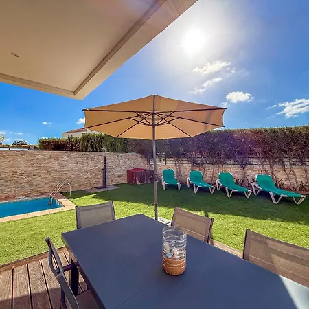 V3, Jardins Branqueira6 Near Beach, Villa Albufeira