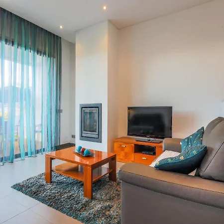 Villa V3, Jardins Branqueira6 Near Beach,