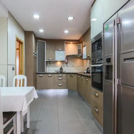 V3, Jardins Branqueira6 Near Beach,