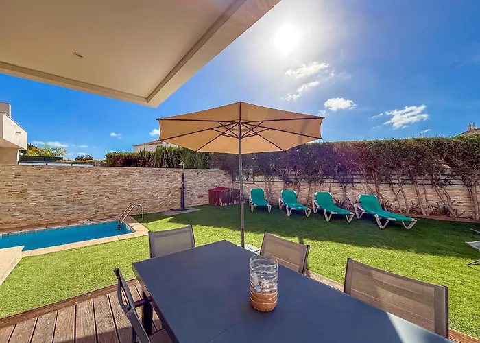 V3, Jardins Branqueira6 Near Beach, Villa Albufeira