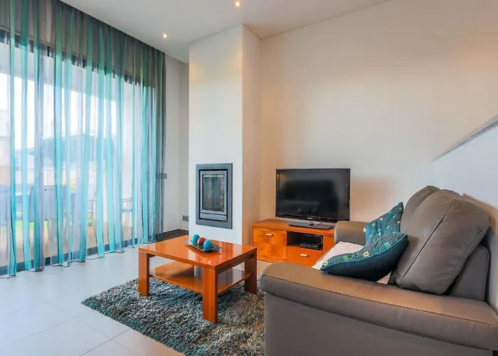 Villa V3, Jardins Branqueira6 Near Beach,