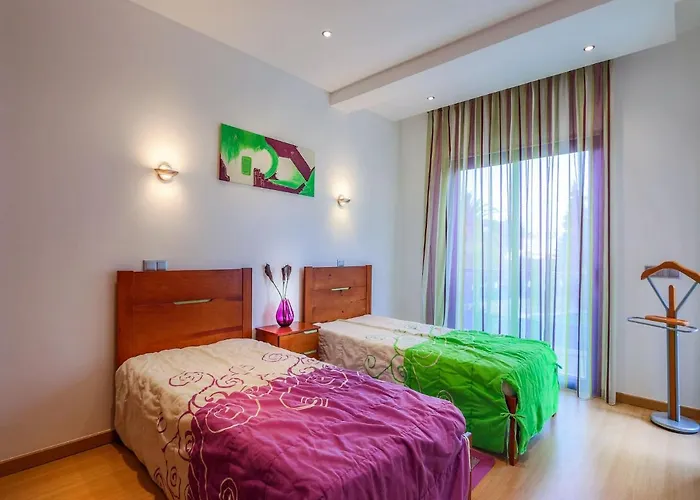 Villa V3, Jardins Branqueira6 Near Beach, Albufeira